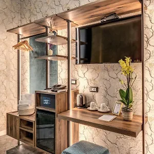 Apollo Boutique איטליה